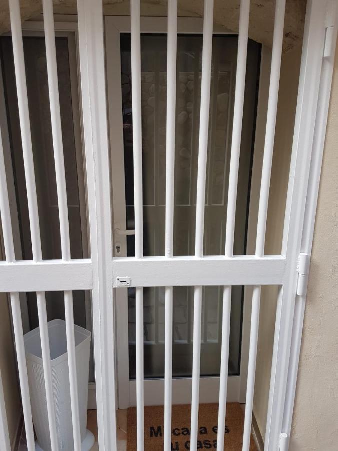 Residenza Rosaria Delle Meraviglie Bari Eksteriør billede